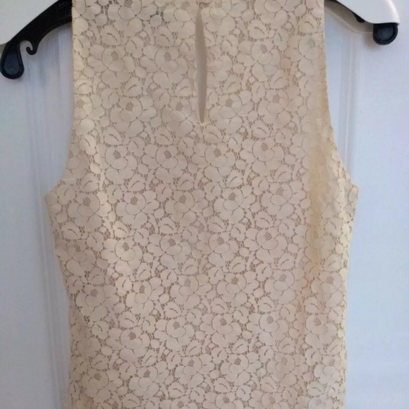 TALULA | Aritzia Double Layer Sleeveless Top - Picture 2 of 4